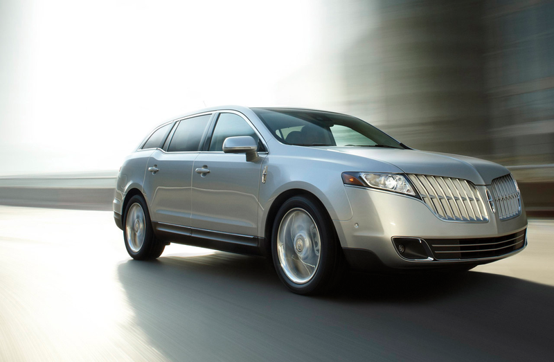 Illustration for article titled 2010 Lincoln MKT: Crossover For The Super-Segmented Masses